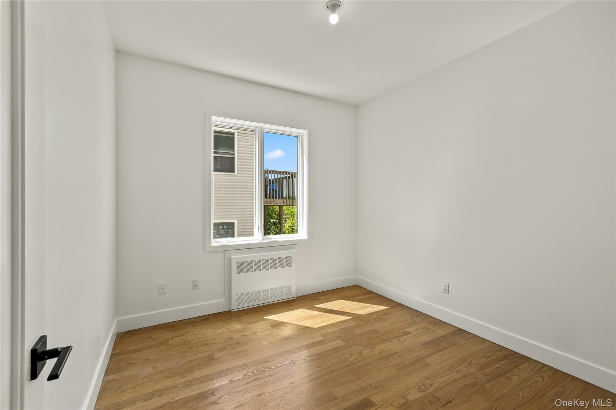 37 Ewing Avenue Unit: 201 thumbnail 16