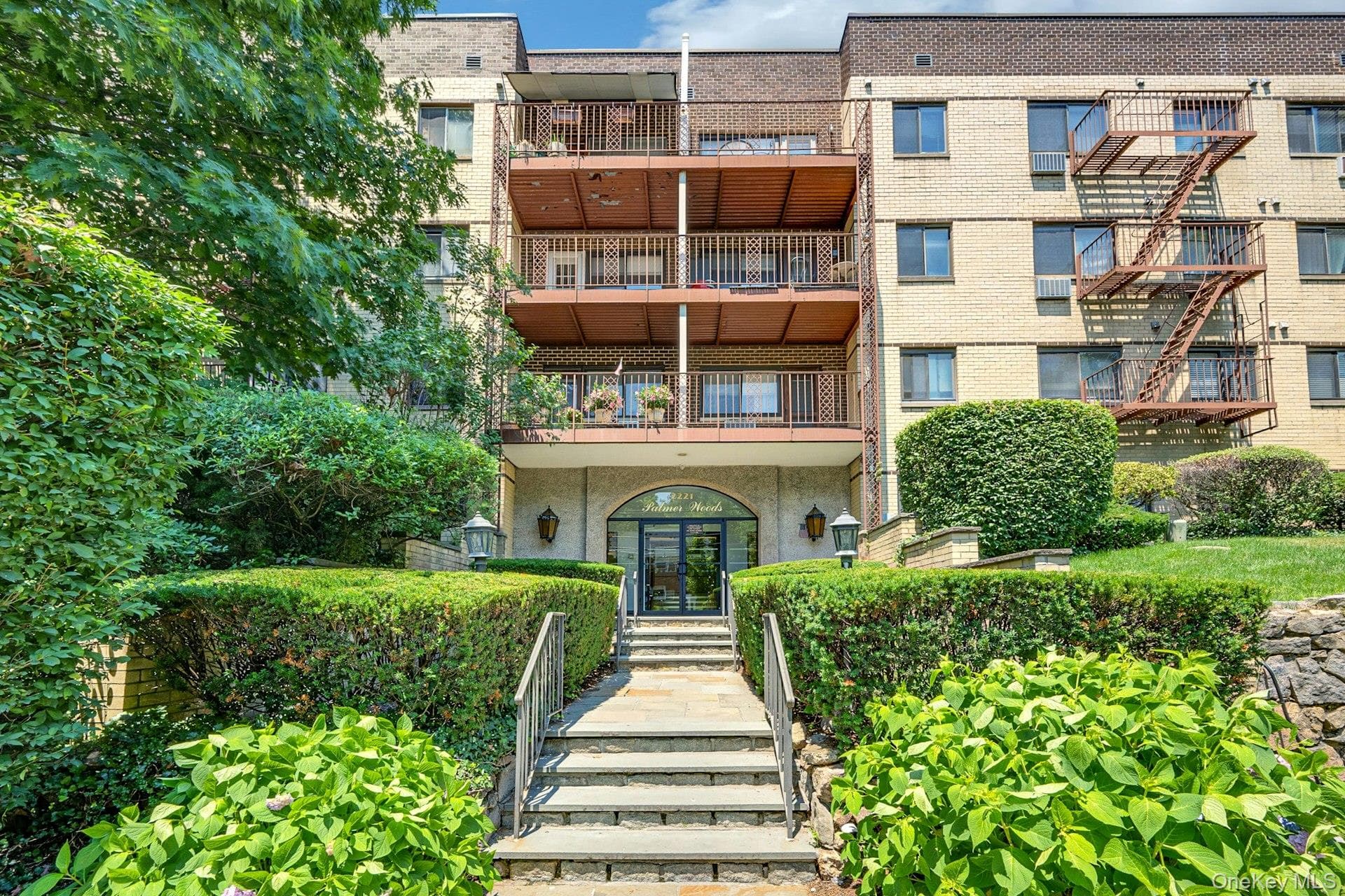 2221 Palmer Avenue Unit: 3G photo 1