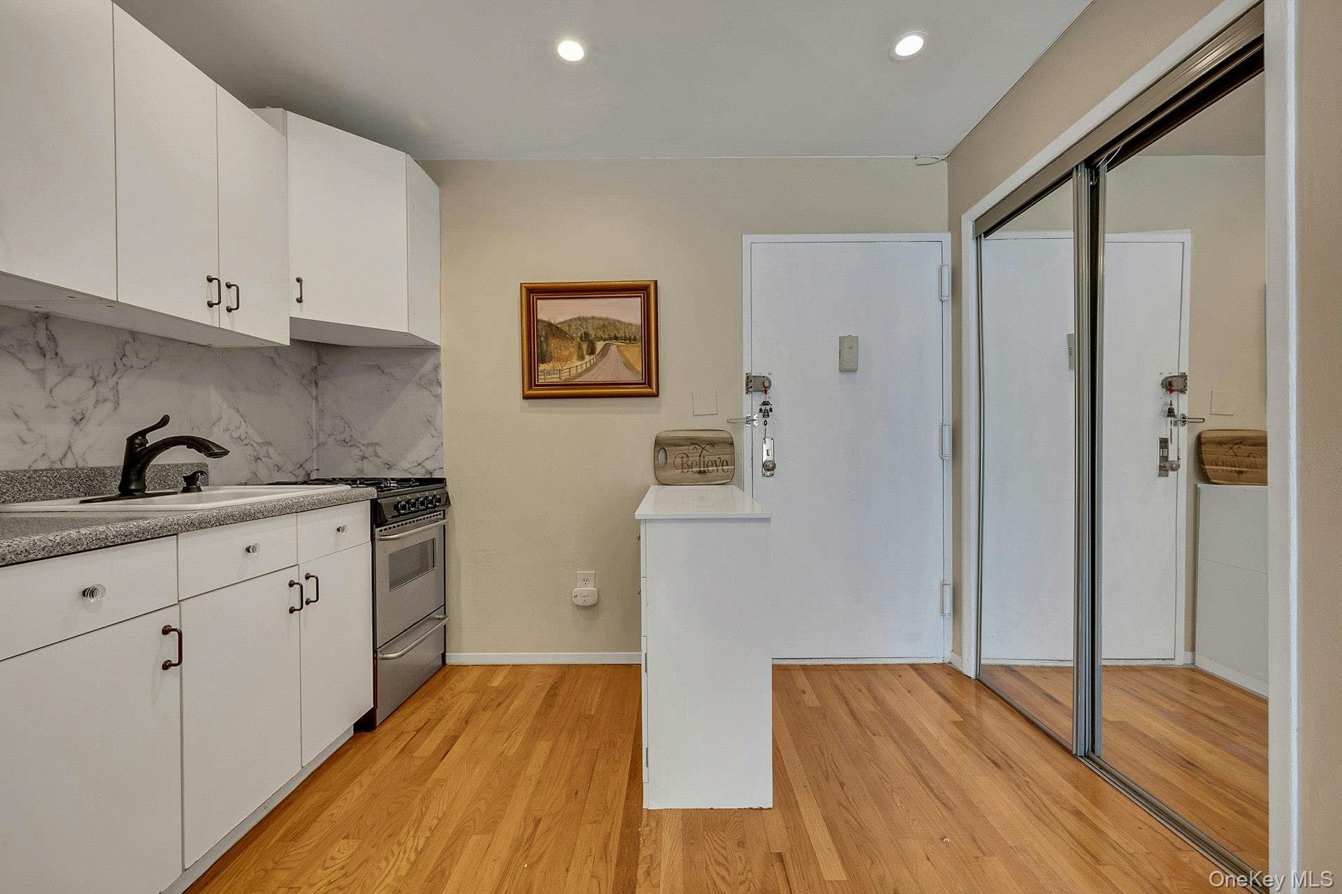 2221 Palmer Avenue Unit: 3G thumbnail 3