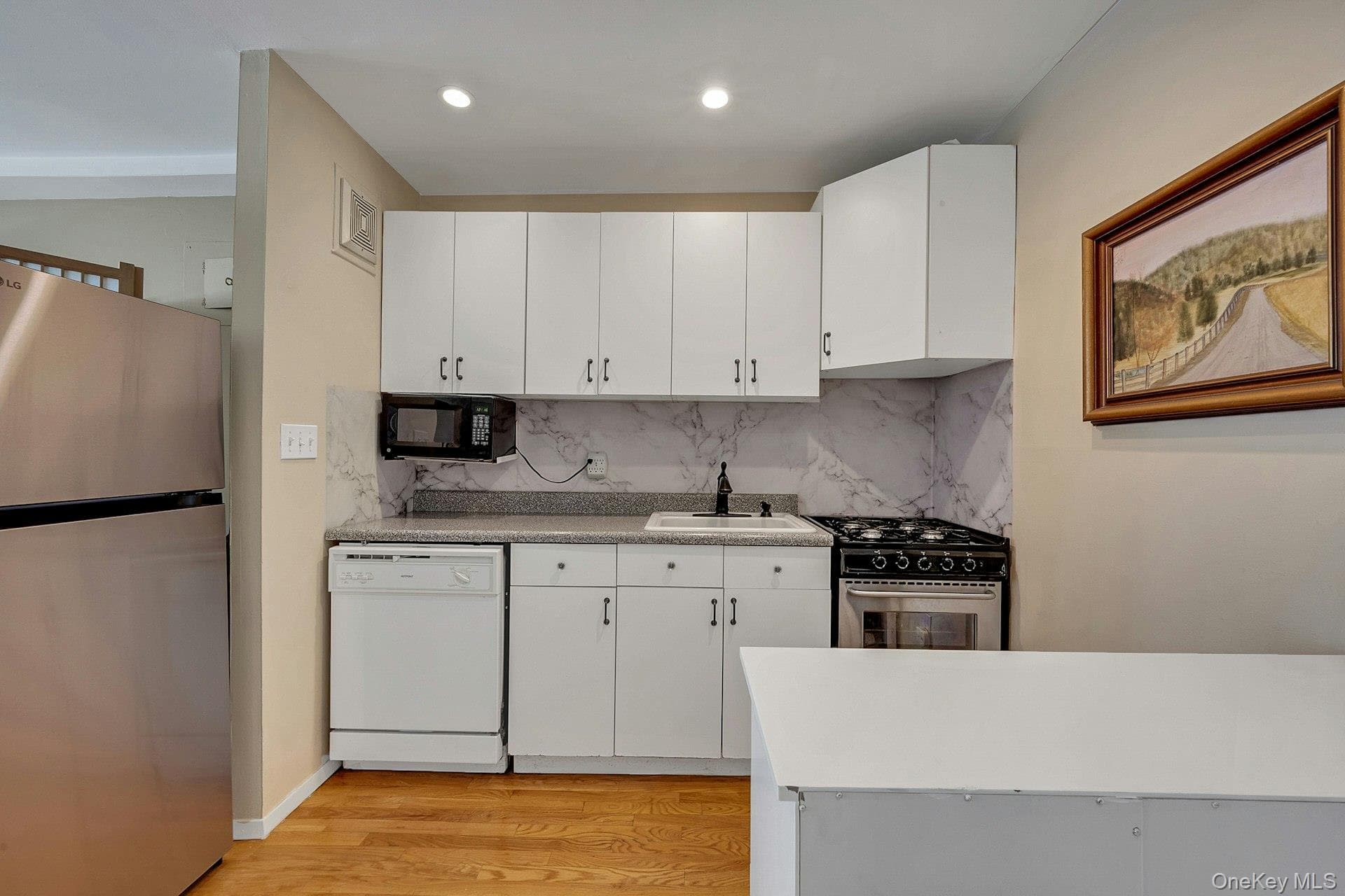 2221 Palmer Avenue Unit: 3G thumbnail 5