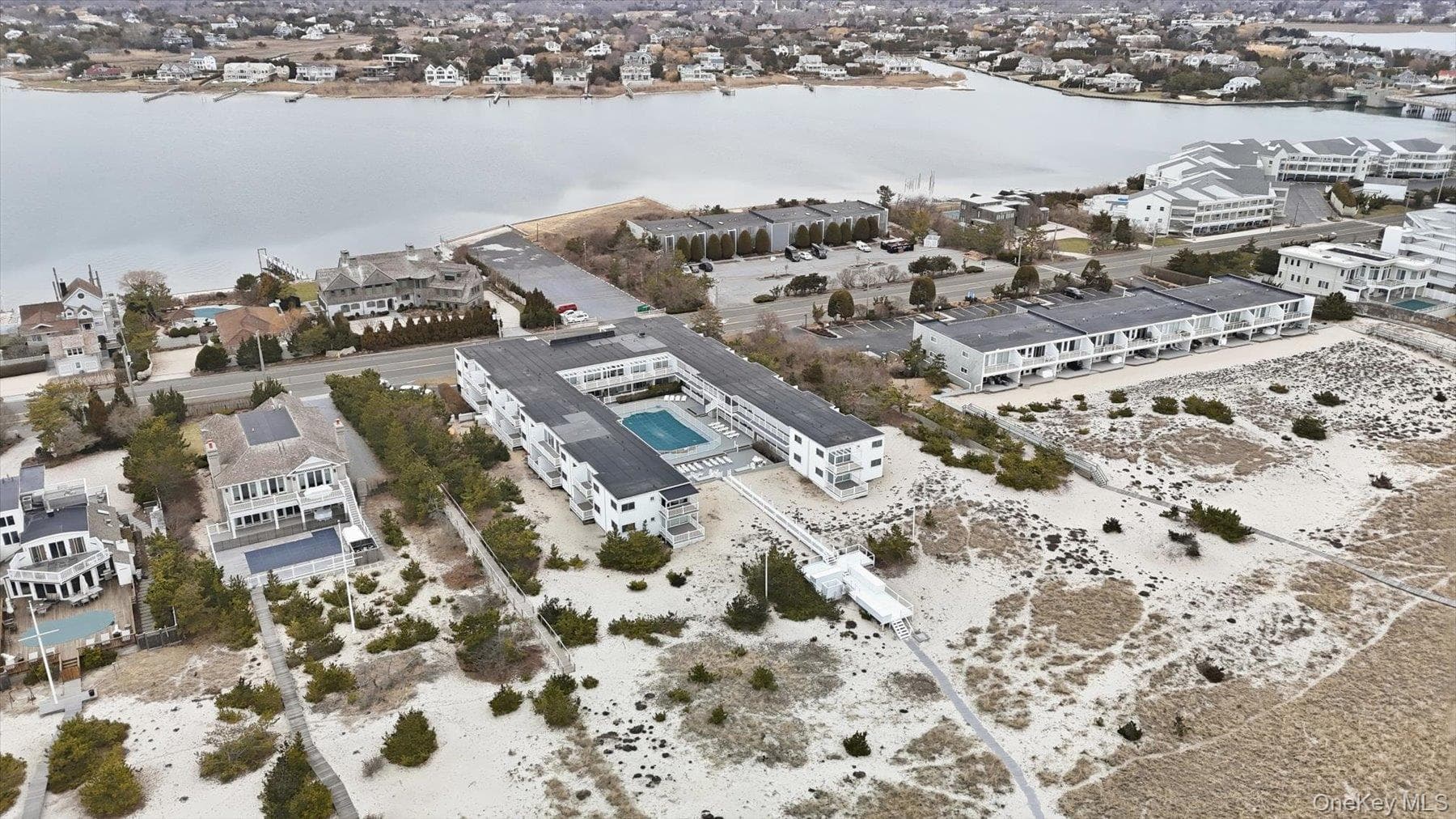 281 Dune Road Unit: 16B thumbnail 33