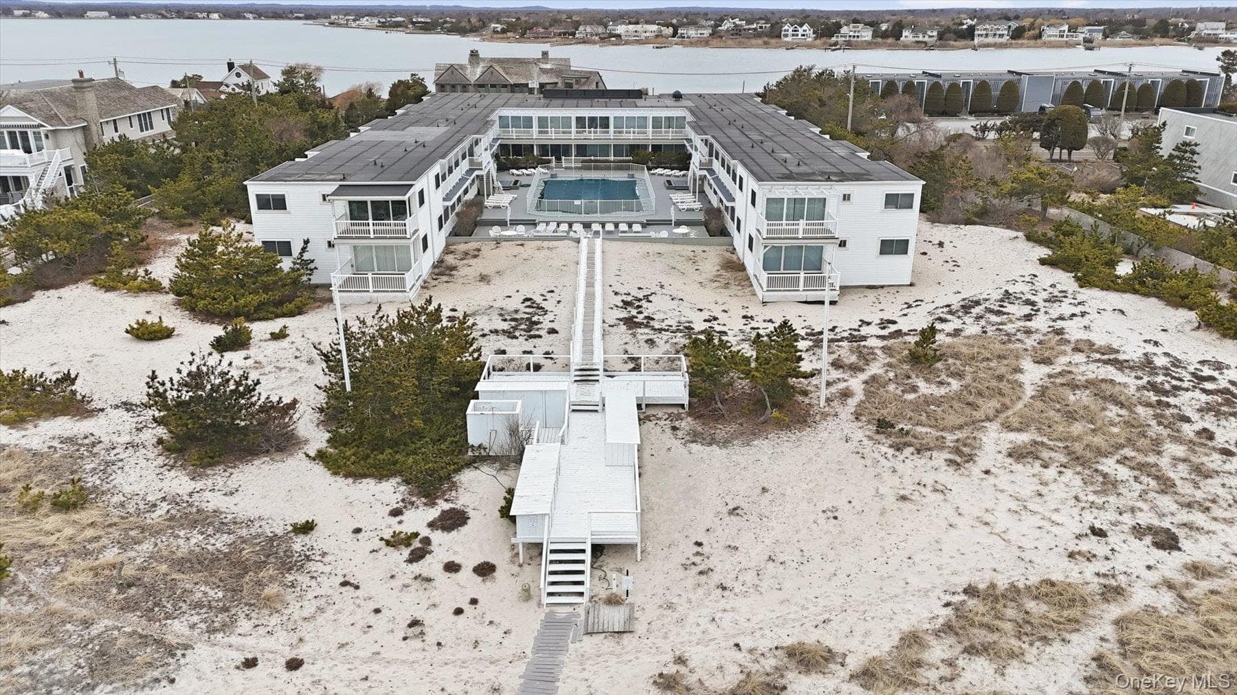 281 Dune Road Unit: 16B thumbnail 5