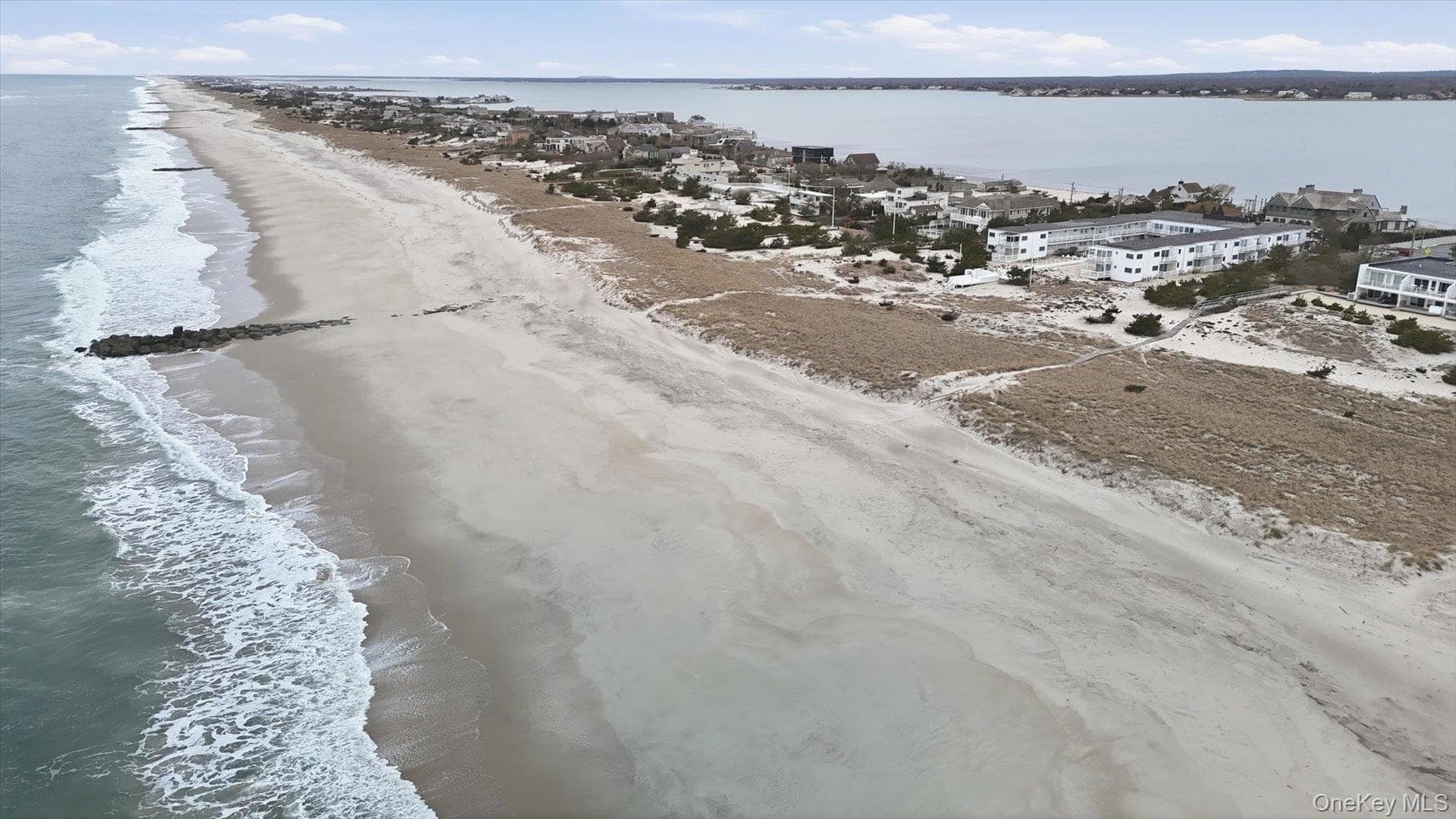 281 Dune Road Unit: 16B thumbnail 3