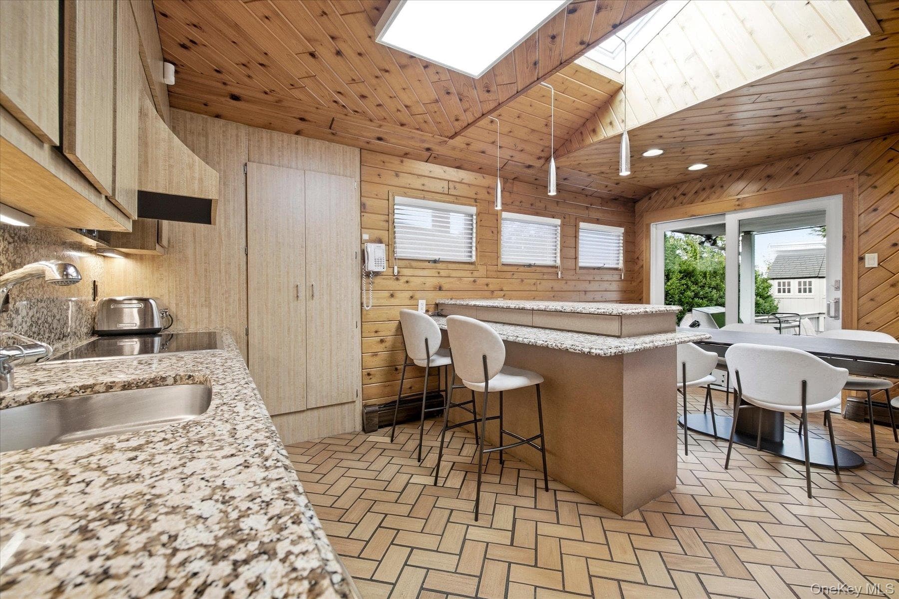 2163 Jacqueline Avenue thumbnail 10