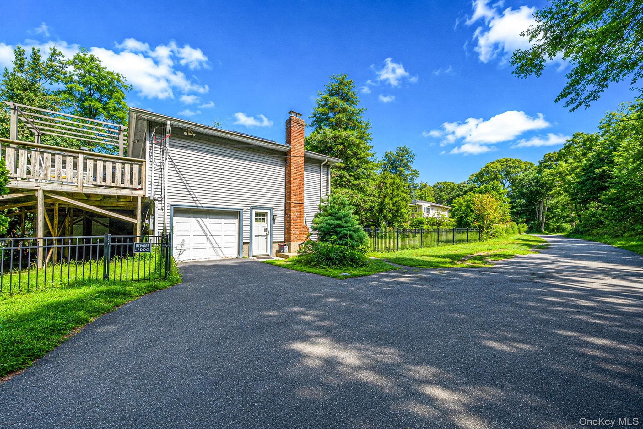 136 Woodhull Road thumbnail 6