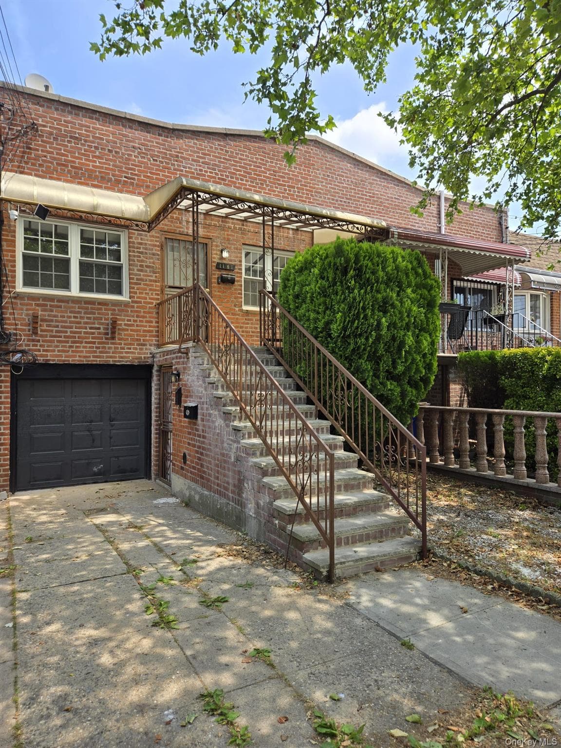 1161 E 101st Street thumbnail 3