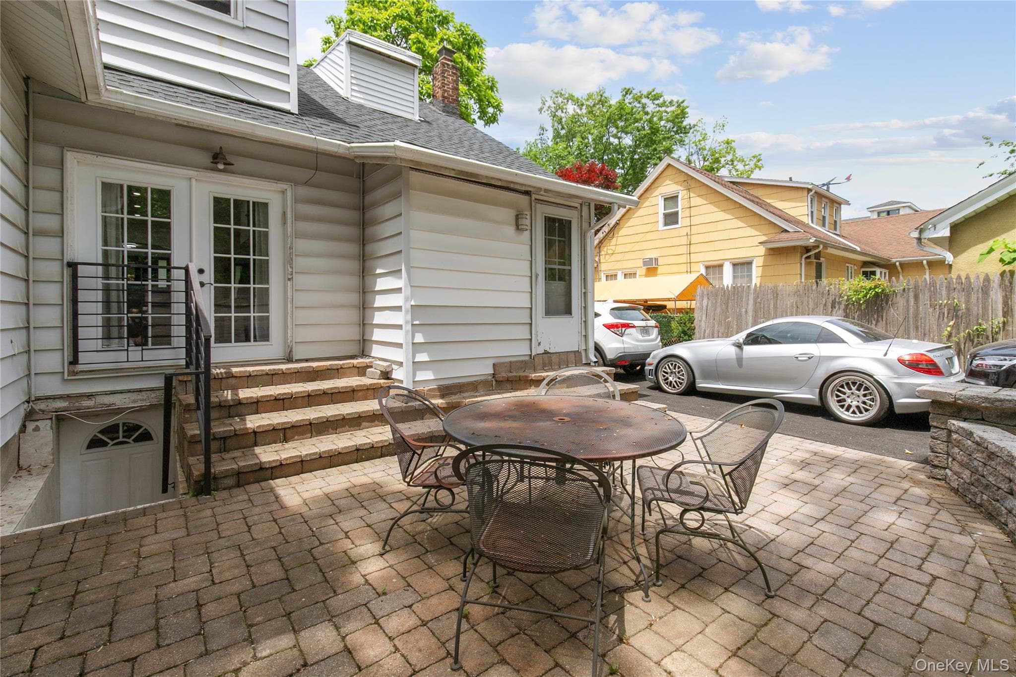 367 Summit Avenue thumbnail 25