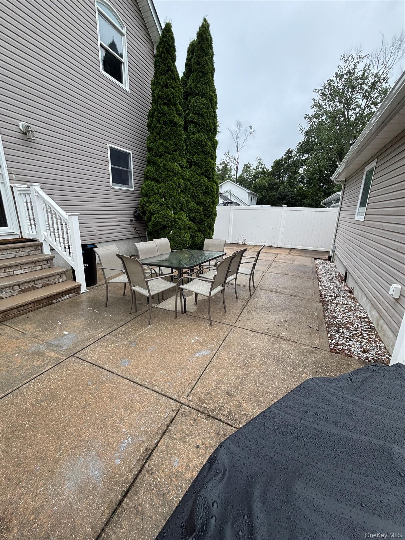 38 Hallock Avenue thumbnail 5