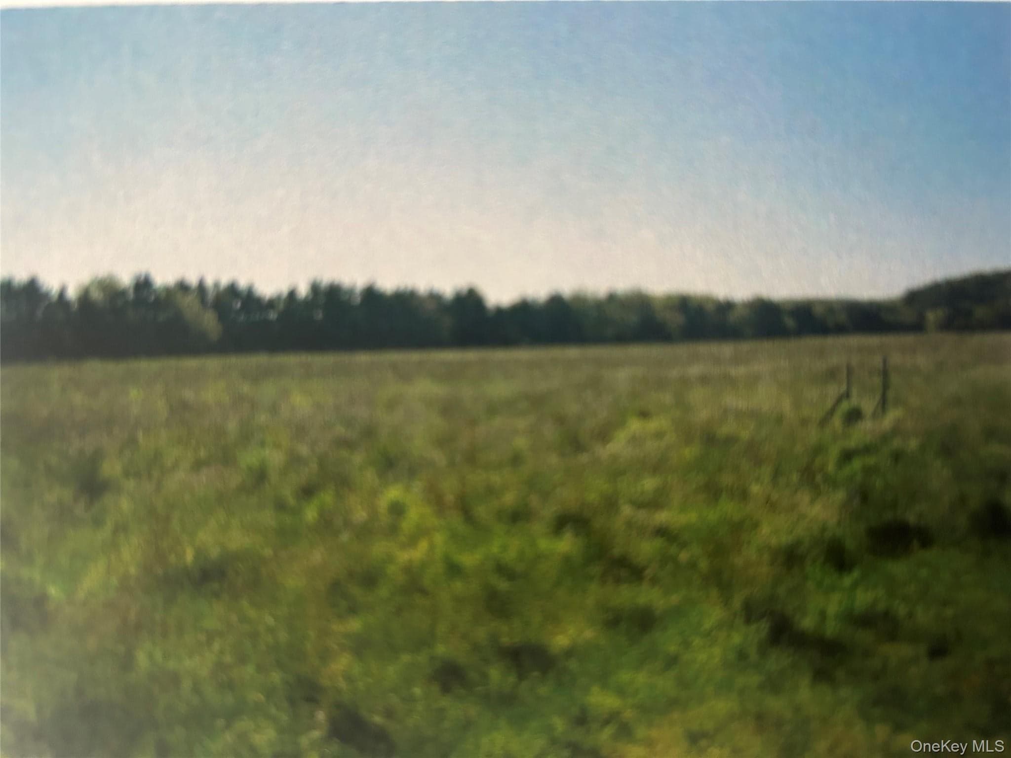 4042 Sound Avenue thumbnail 3