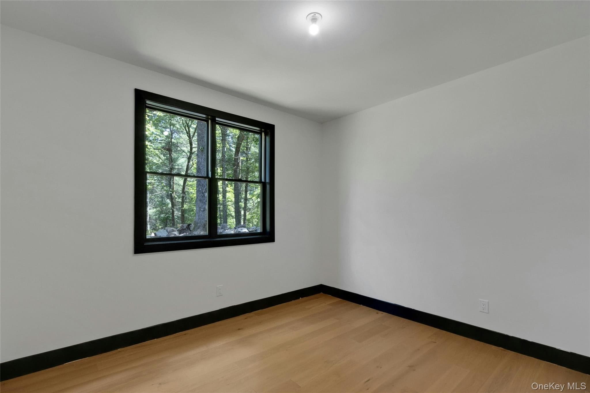 521 Decker Road thumbnail 33