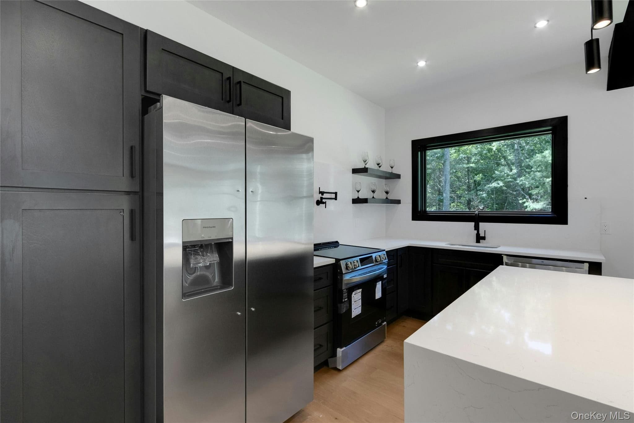 521 Decker Road thumbnail 13