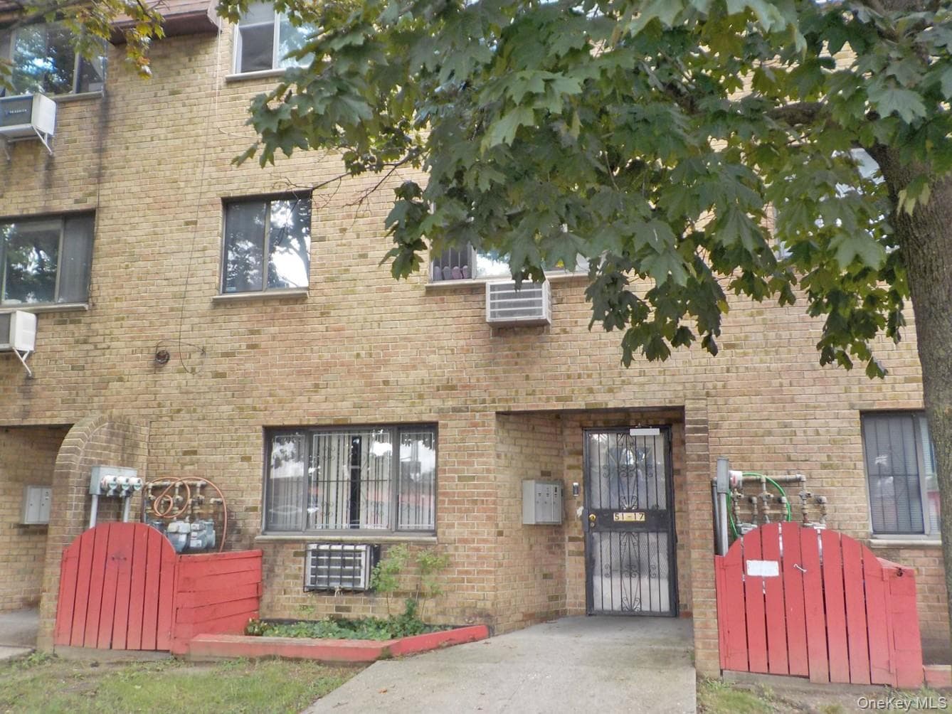 51-17 99th Street Unit: 15C thumbnail 4