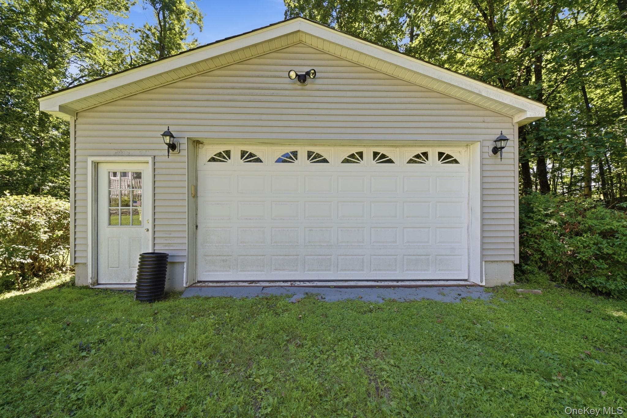 24 Van Dam Road thumbnail 32