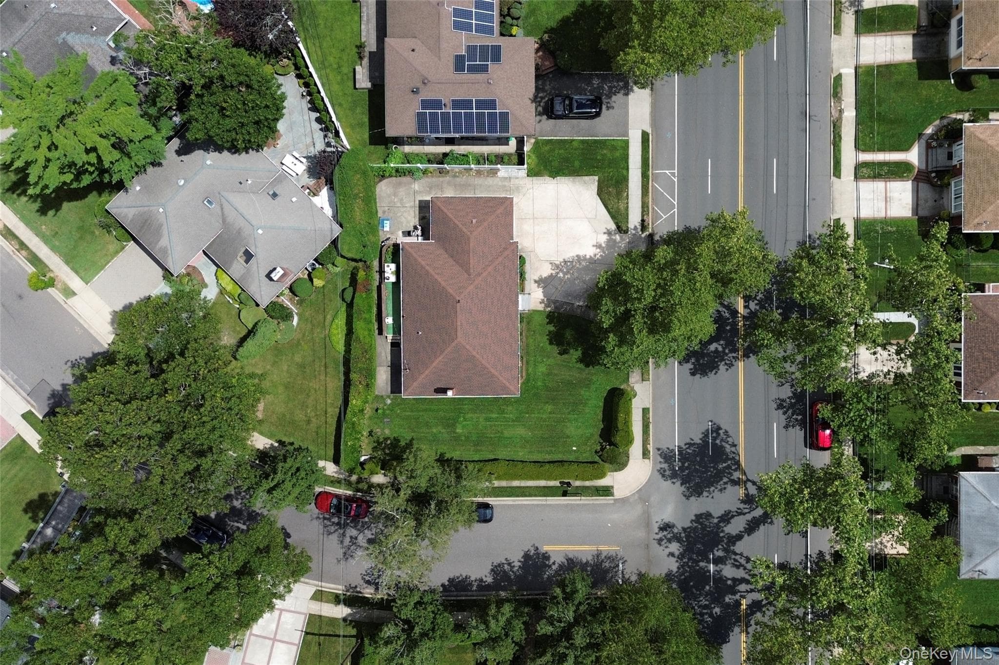 108 Marcus Avenue thumbnail 25