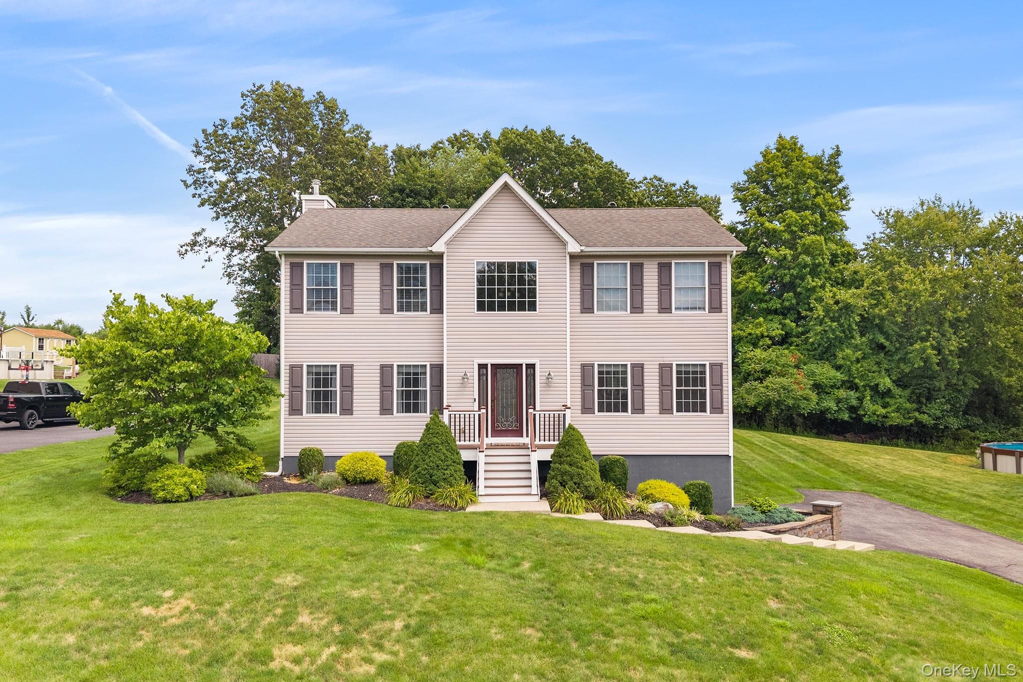 6 Apple Lane, Highland