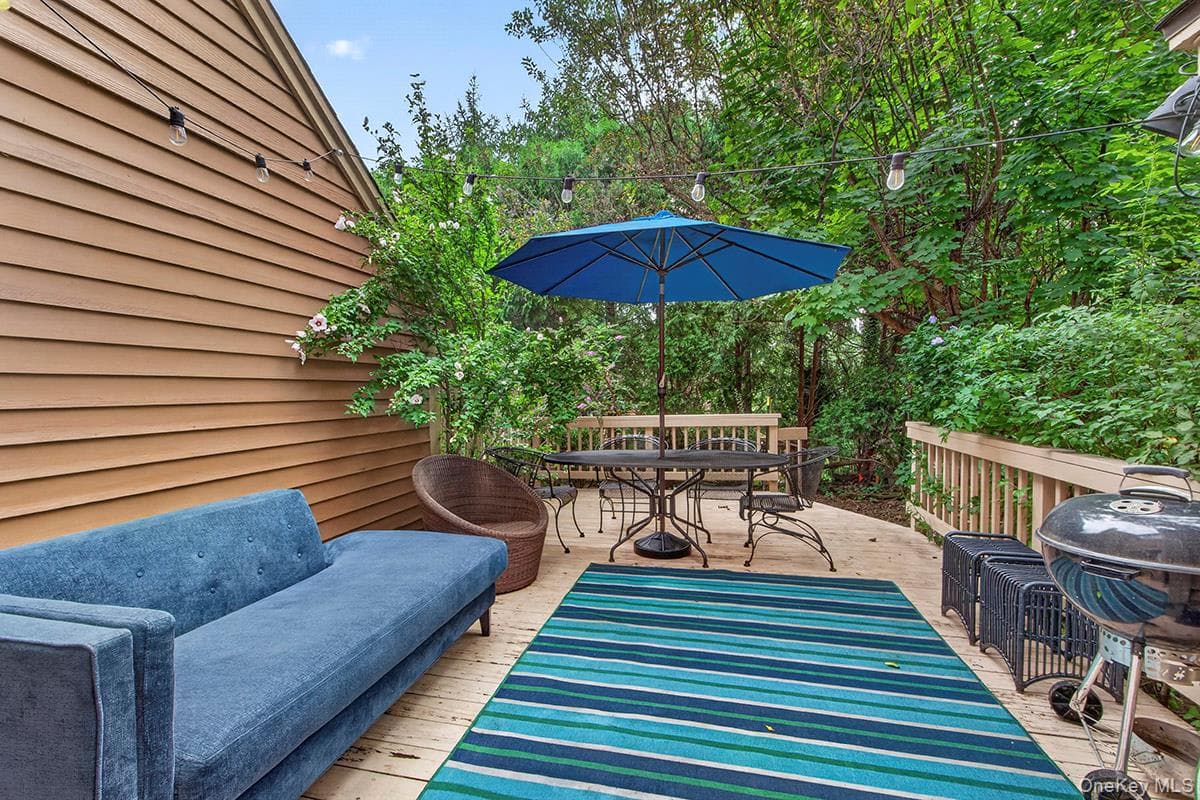 246 Treetop Crescent thumbnail 13