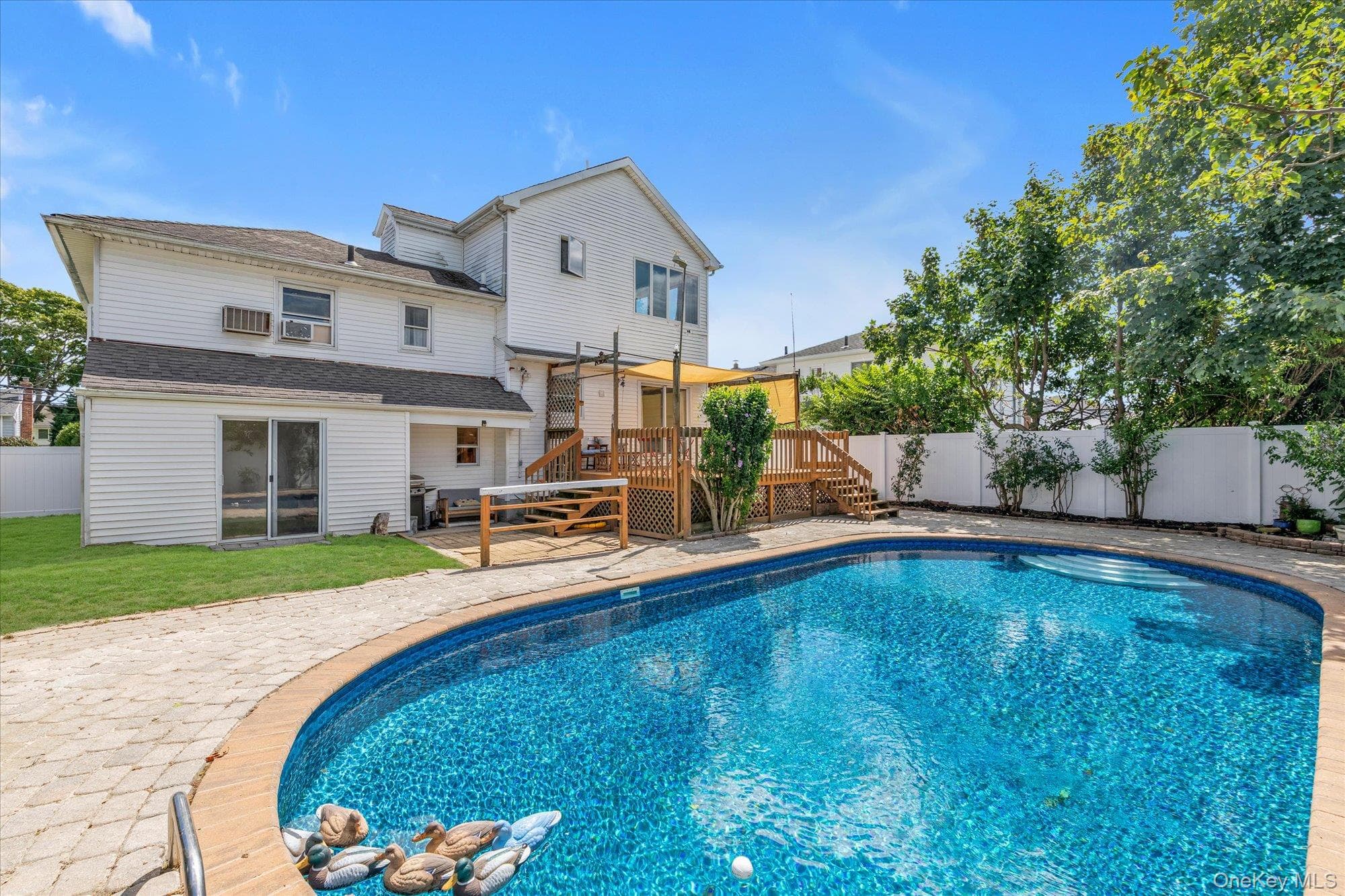2760 Bellmore Avenue thumbnail 31