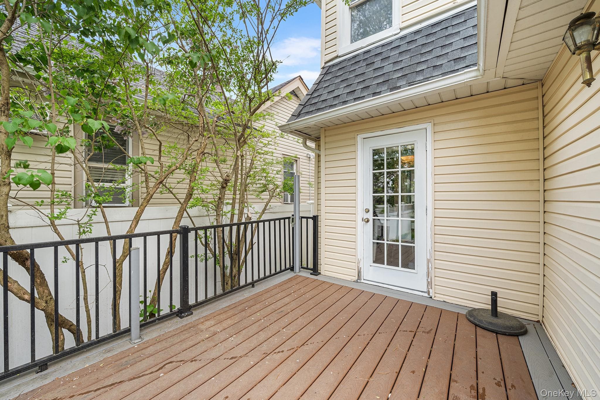 123 East Avenue thumbnail 15