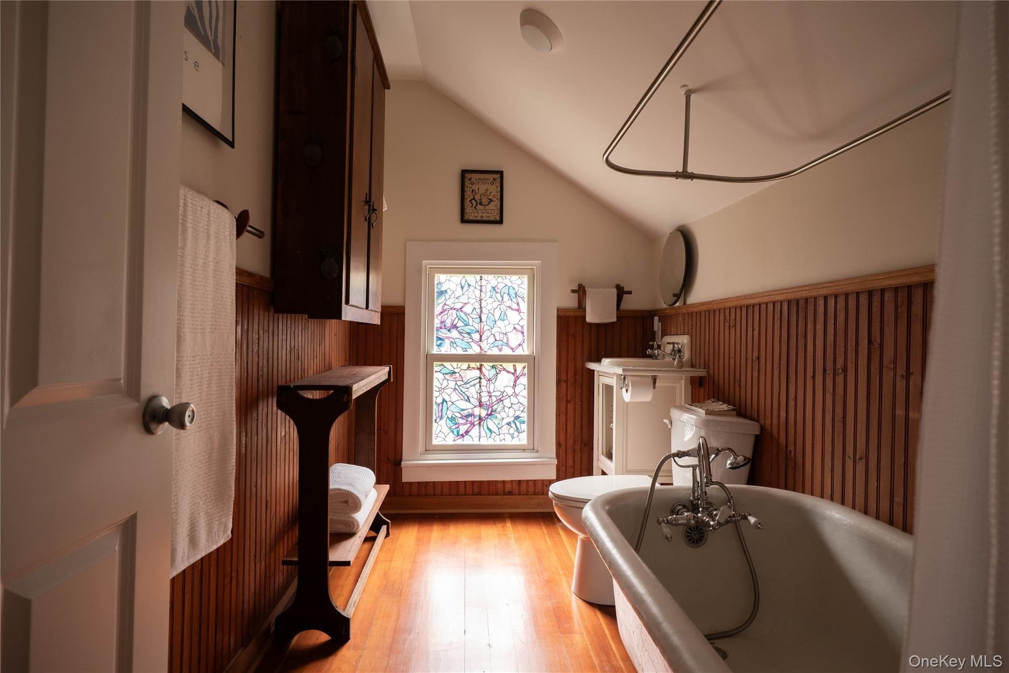 19 Russell Avenue thumbnail 13