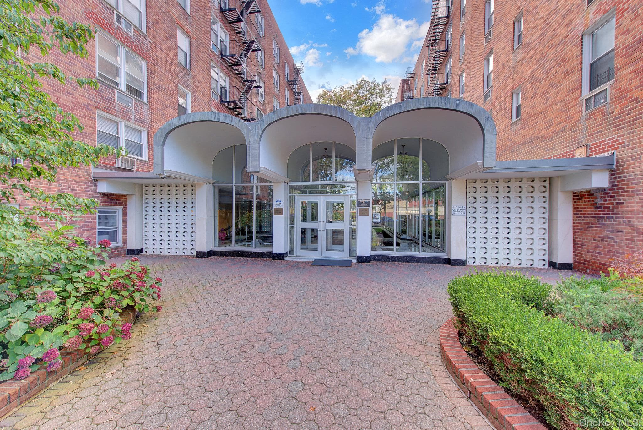54-44 Little Neck Parkway Unit: 4T thumbnail 3