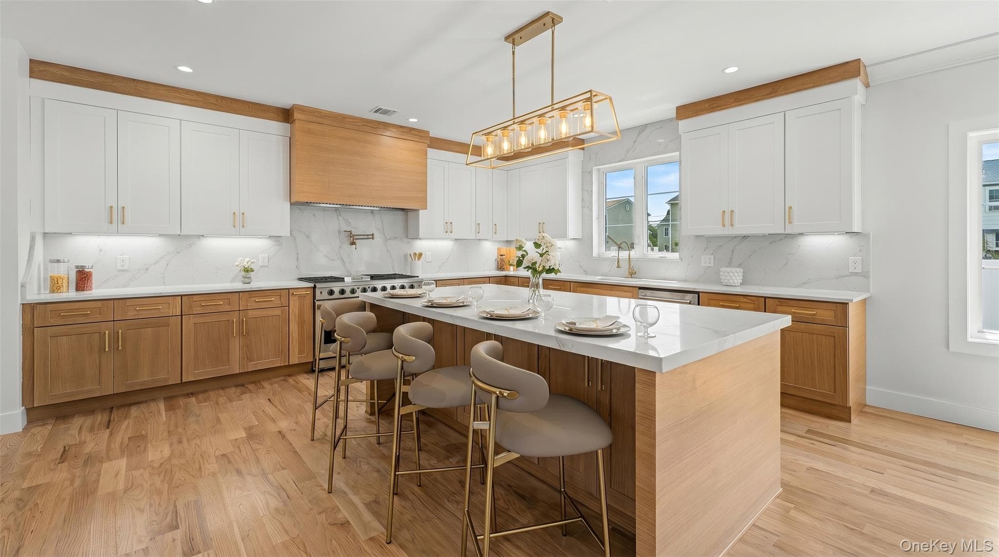 1089 Linden Street thumbnail 4