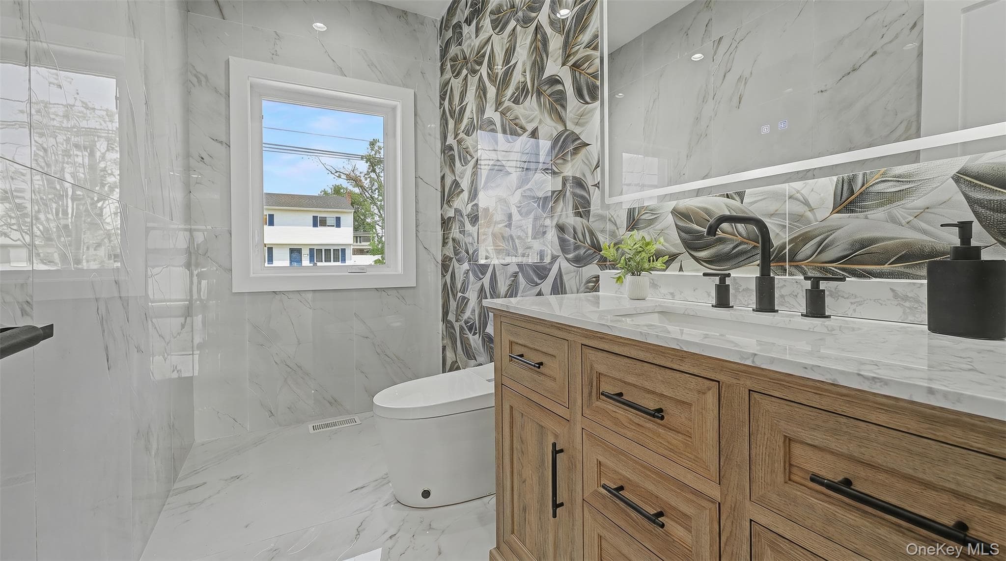 1089 Linden Street thumbnail 12