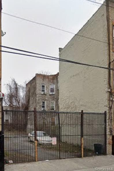 653 Warwick Street, Brooklyn