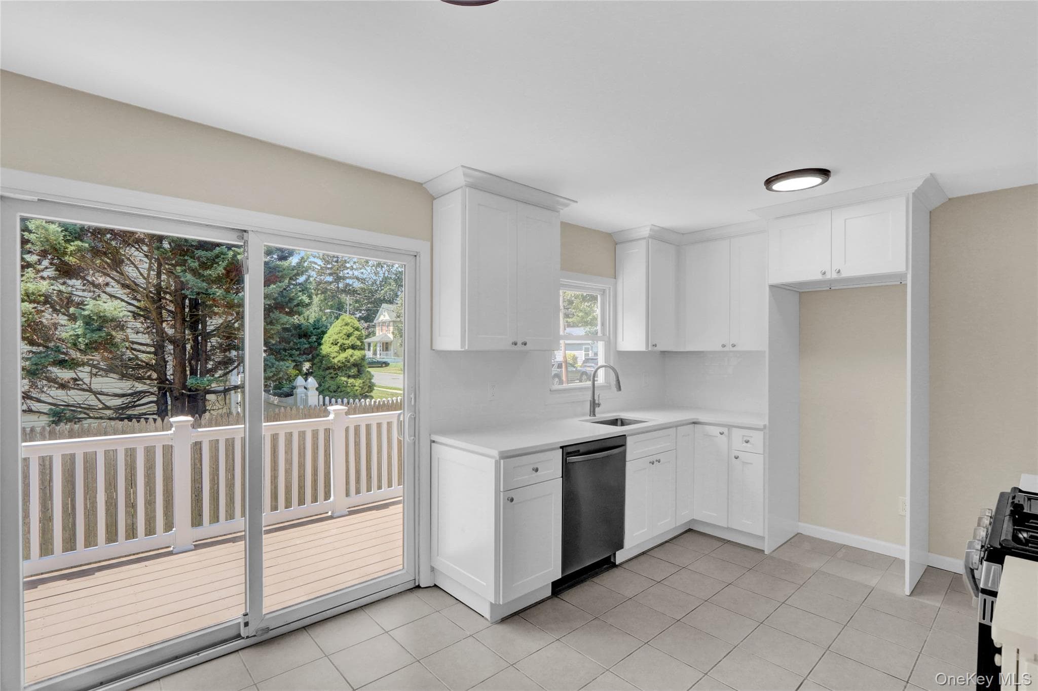 20 Whitman Avenue thumbnail 11