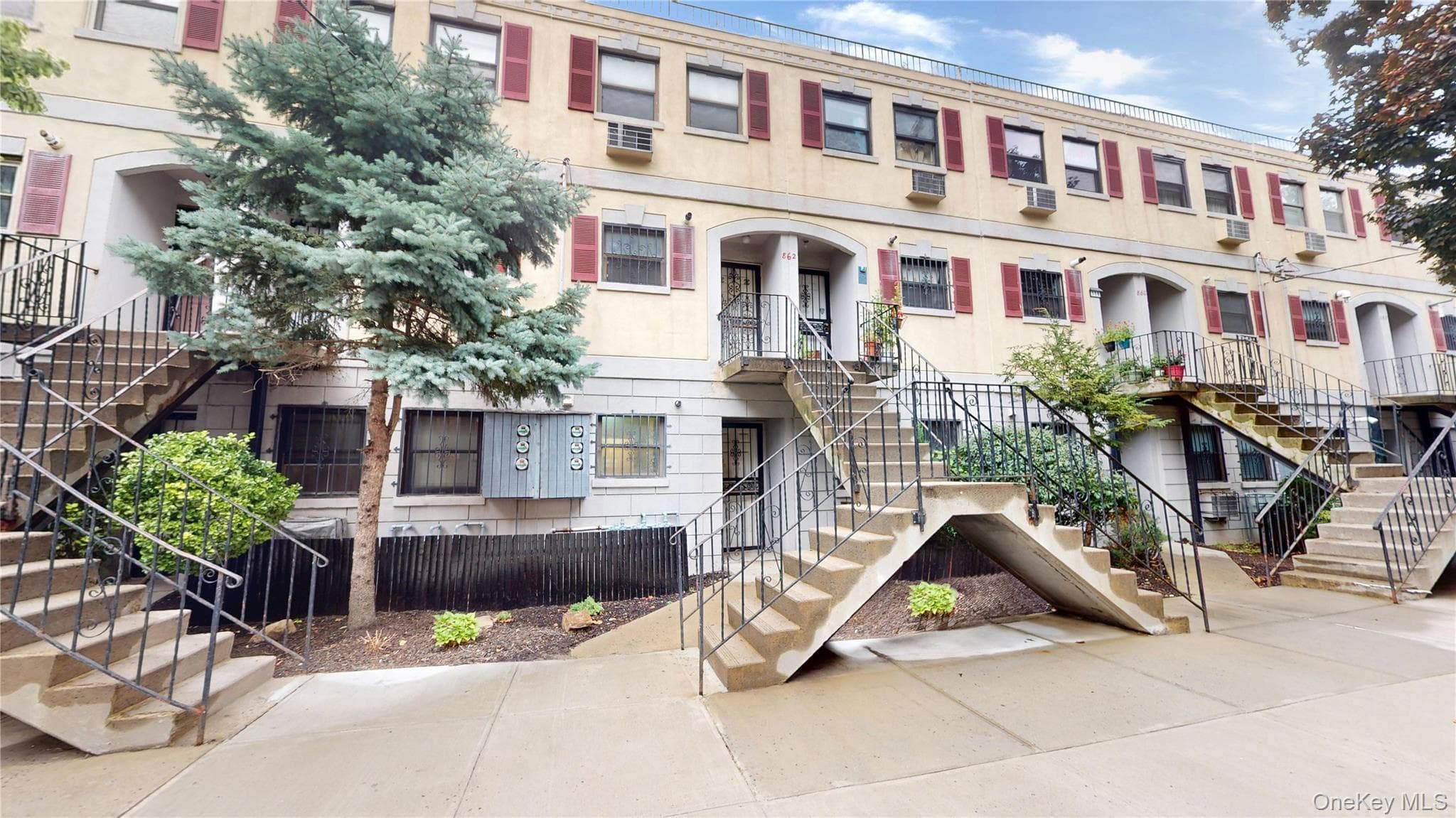 862 Leland Avenue Unit: 34A, Bronx