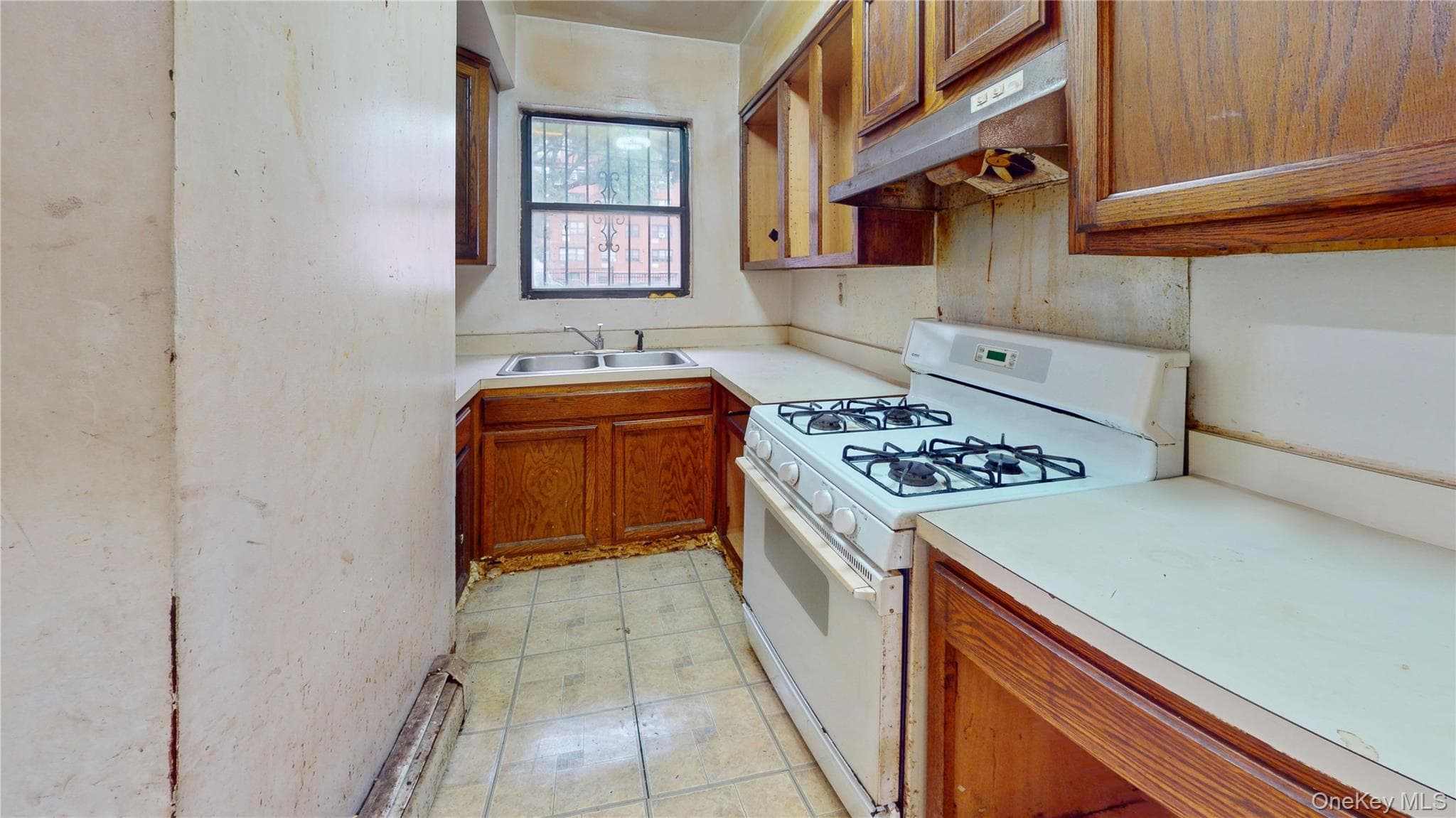 862 Leland Avenue Unit: 34A thumbnail 2