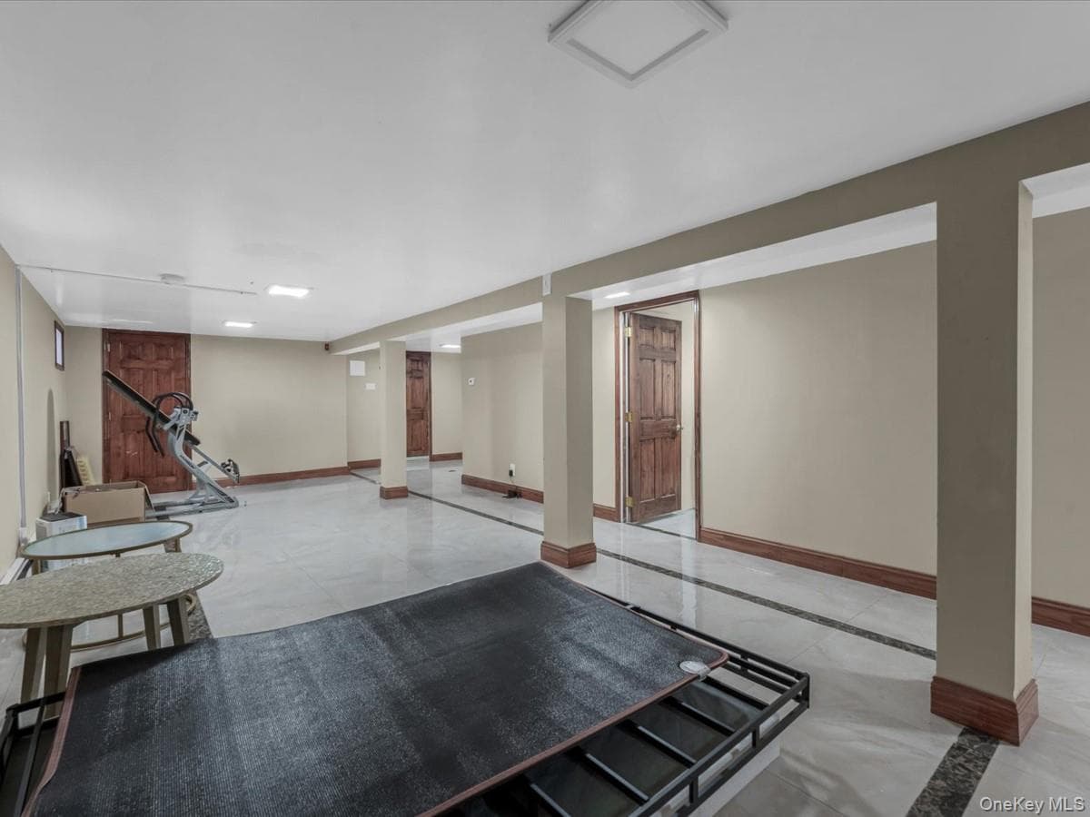 252-15 82nd Avenue thumbnail 20
