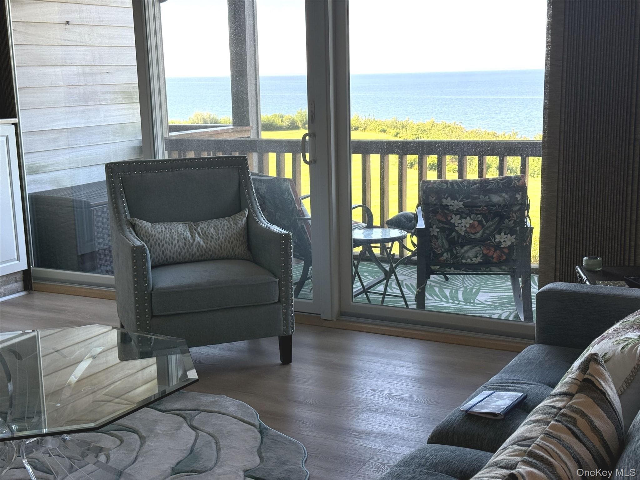 605 Fox Hill Drive thumbnail 4