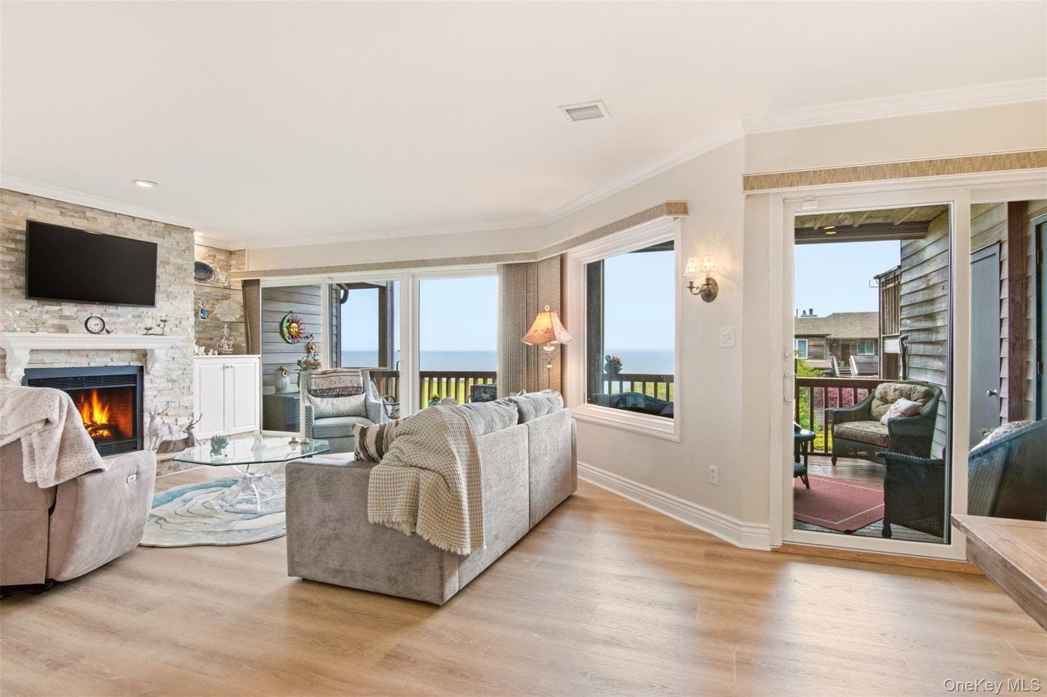 605 Fox Hill Drive thumbnail 9