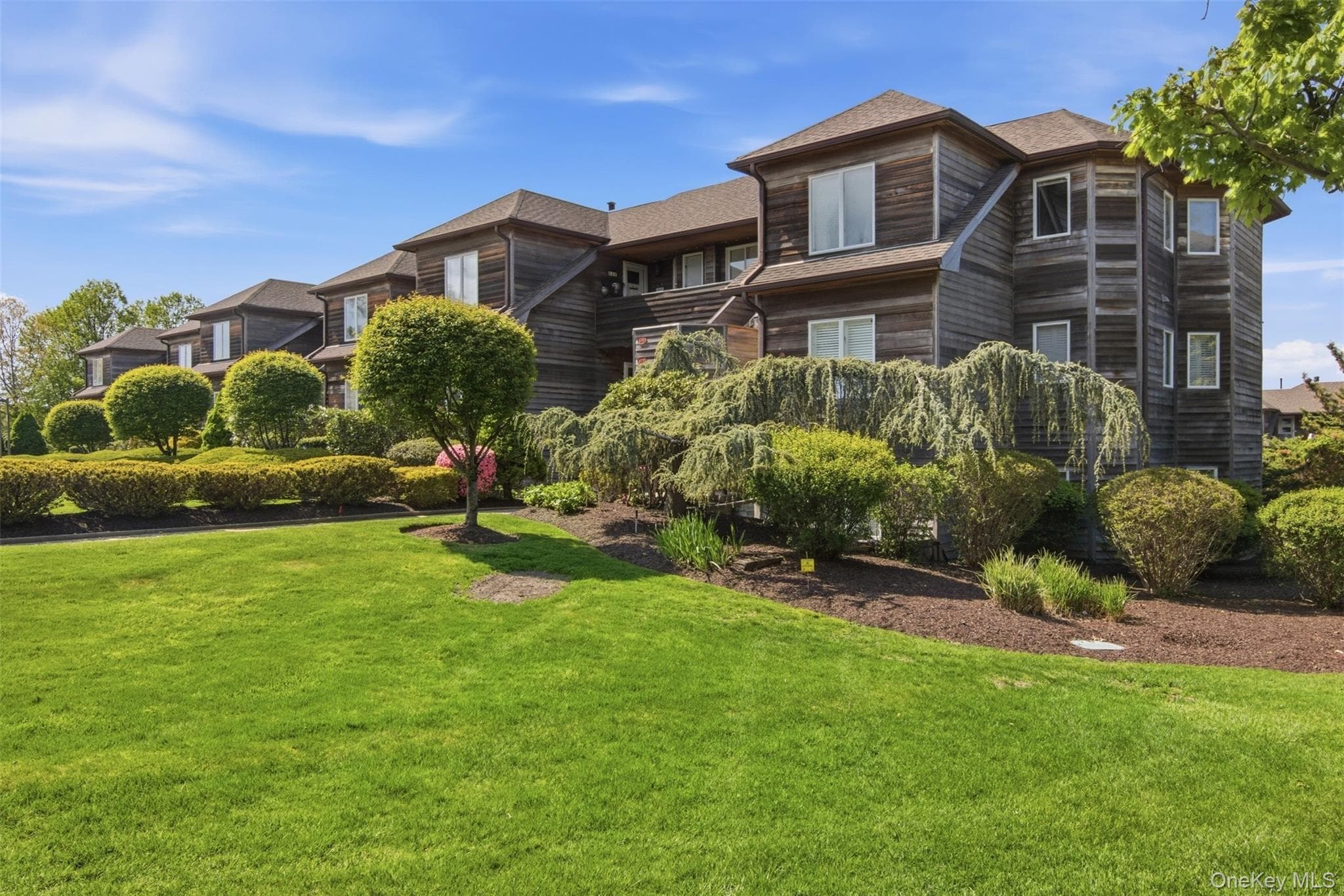 605 Fox Hill Drive thumbnail 2