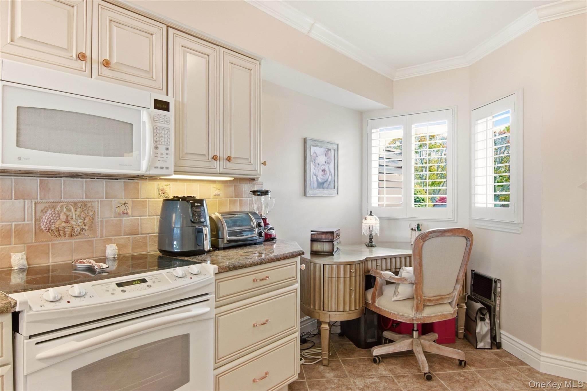 605 Fox Hill Drive thumbnail 22