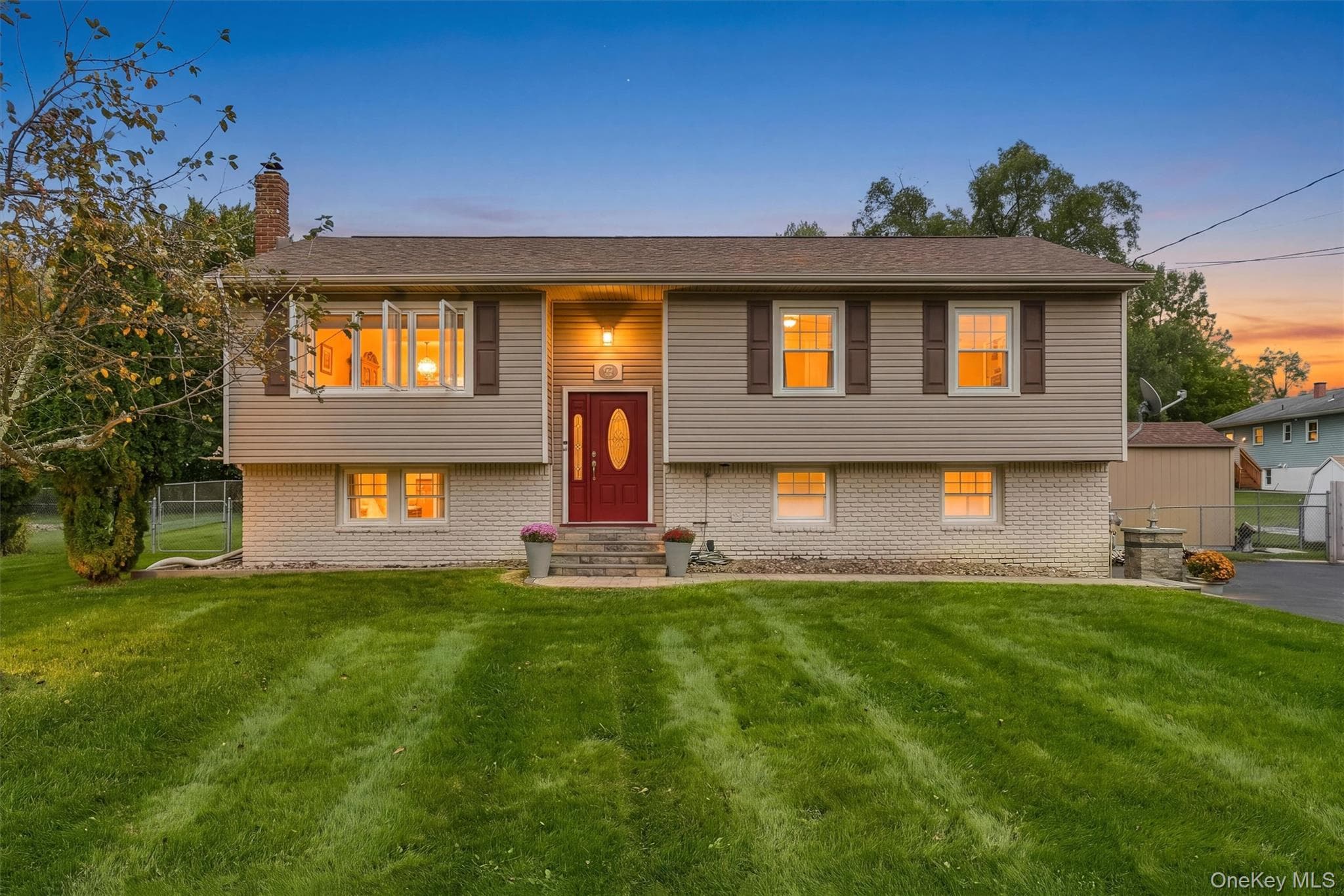 56 Scott Drive photo 1