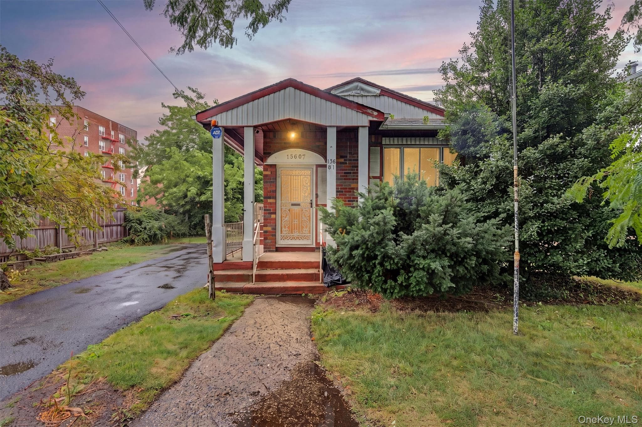 156-07 N Conduit Avenue, Jamaica
