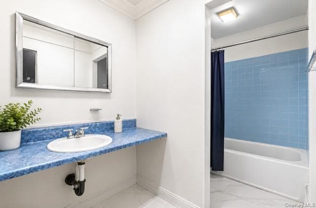 156-07 N Conduit Avenue thumbnail 10