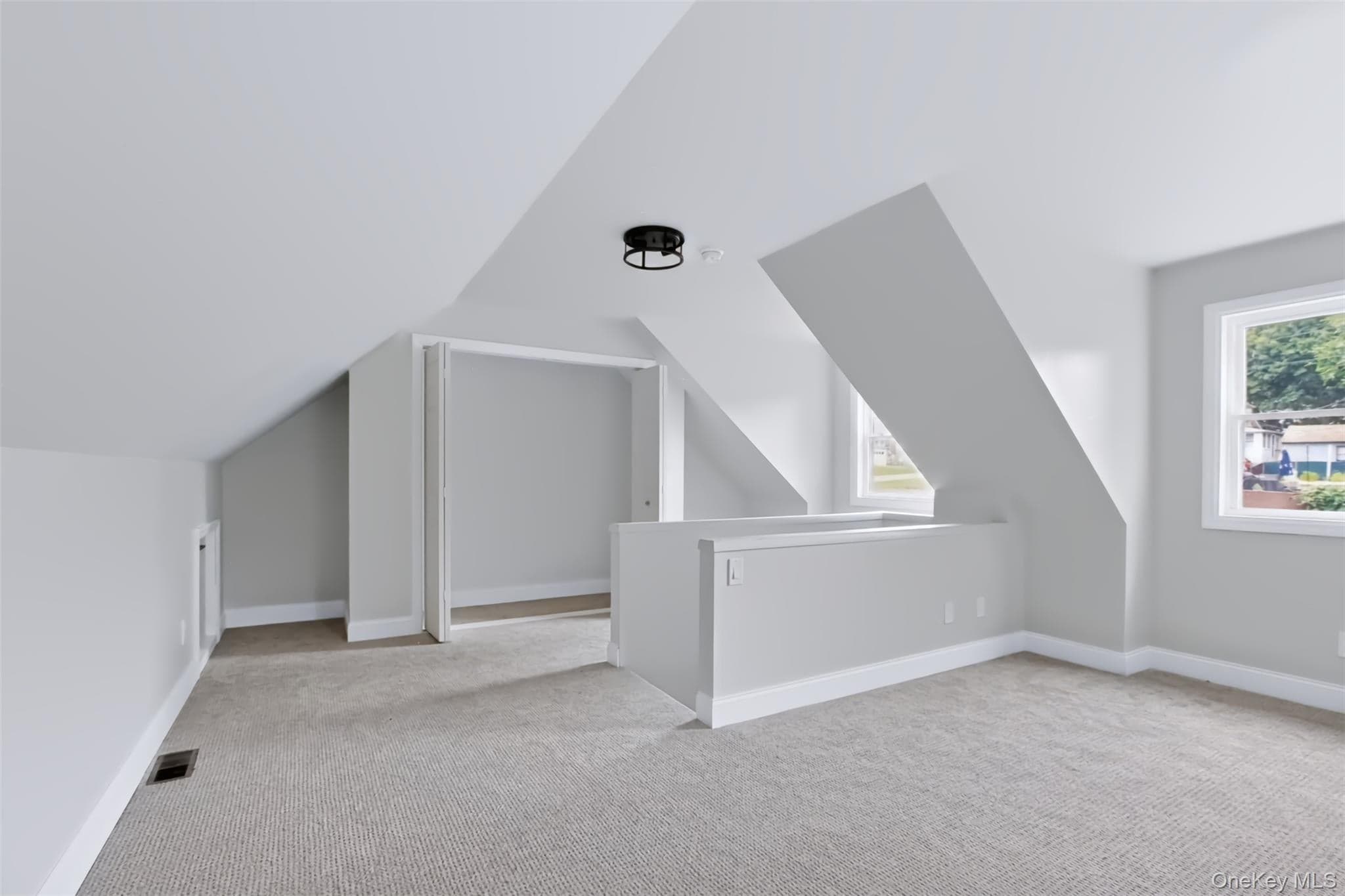 105 White Street thumbnail 19