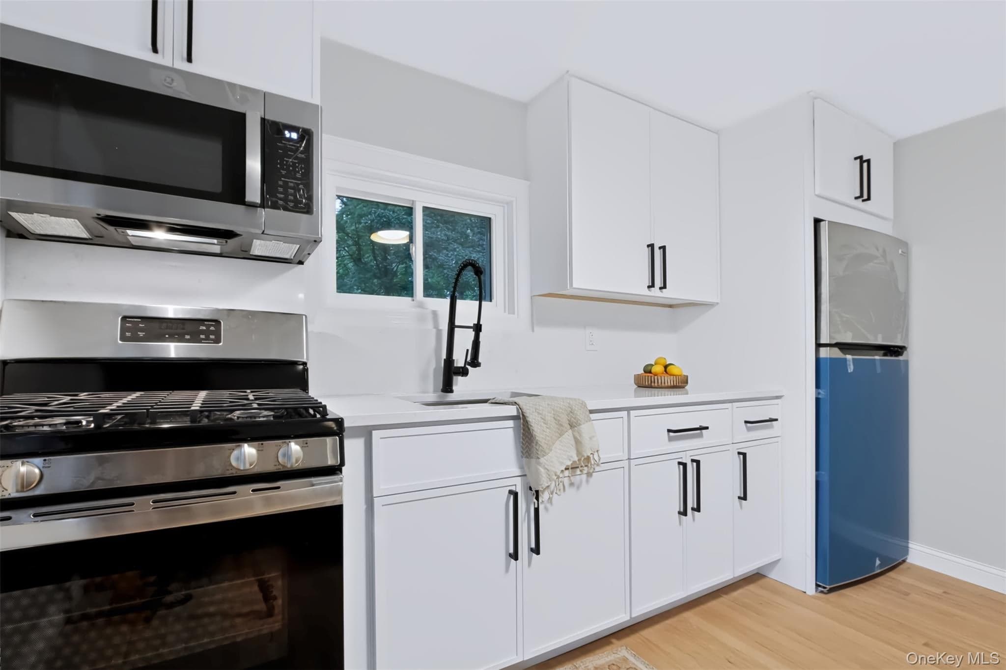 105 White Street thumbnail 13