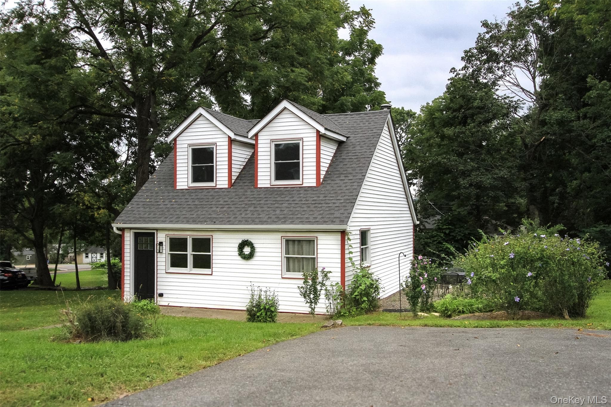 105 White Street thumbnail 3