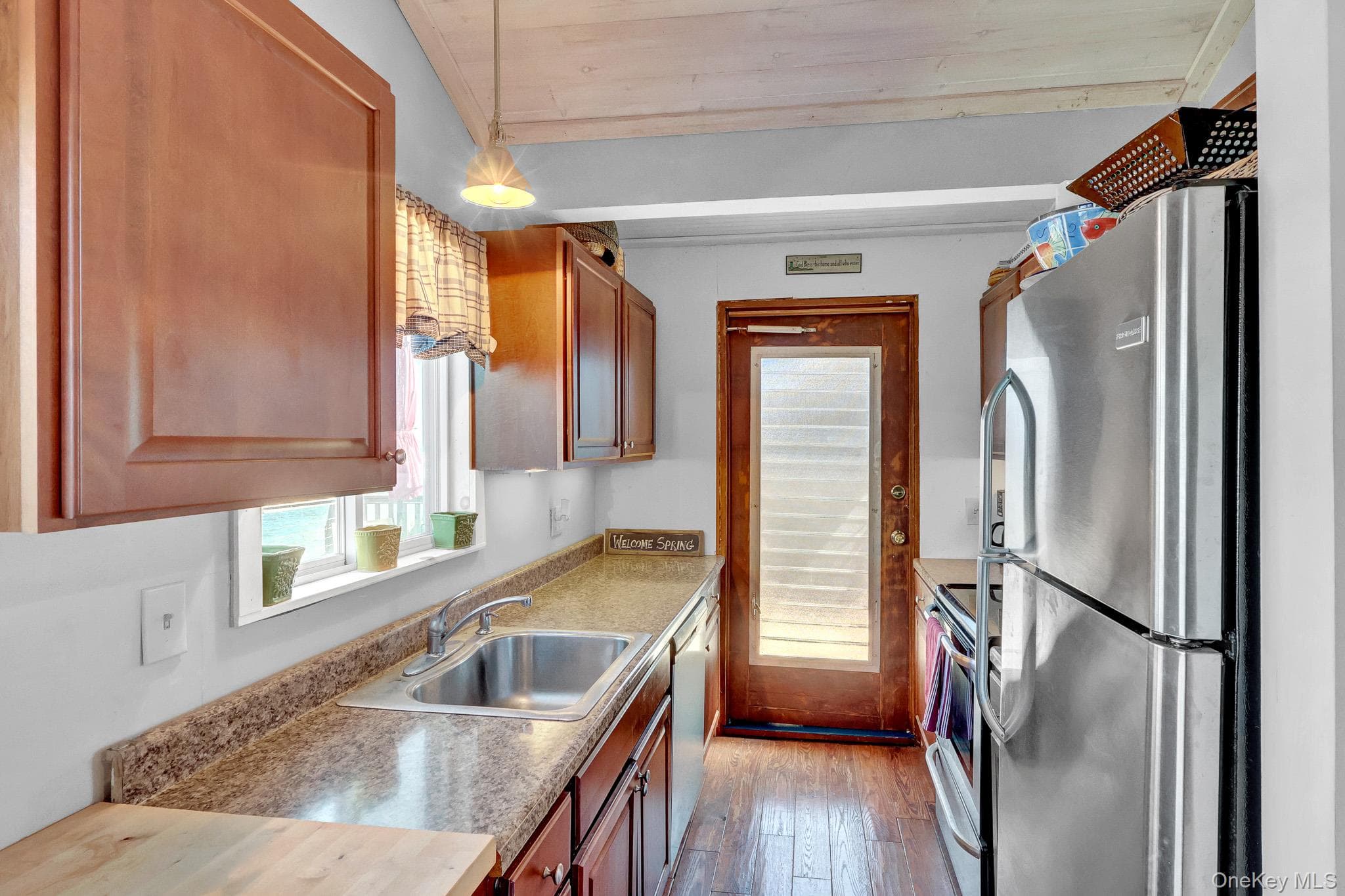 36 Beach Hill Drive thumbnail 10