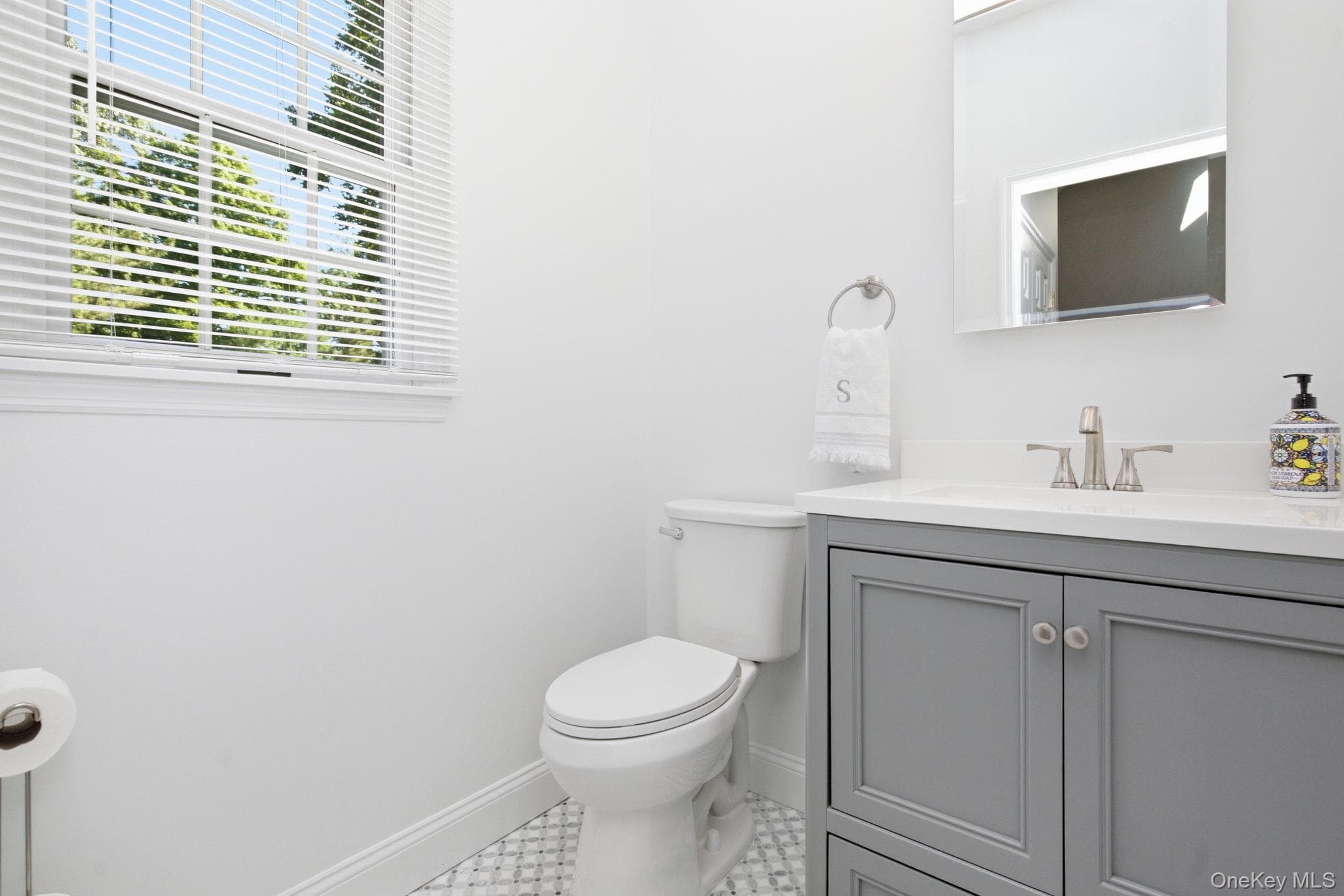 15 Ellis Drive Unit: 13 thumbnail 17