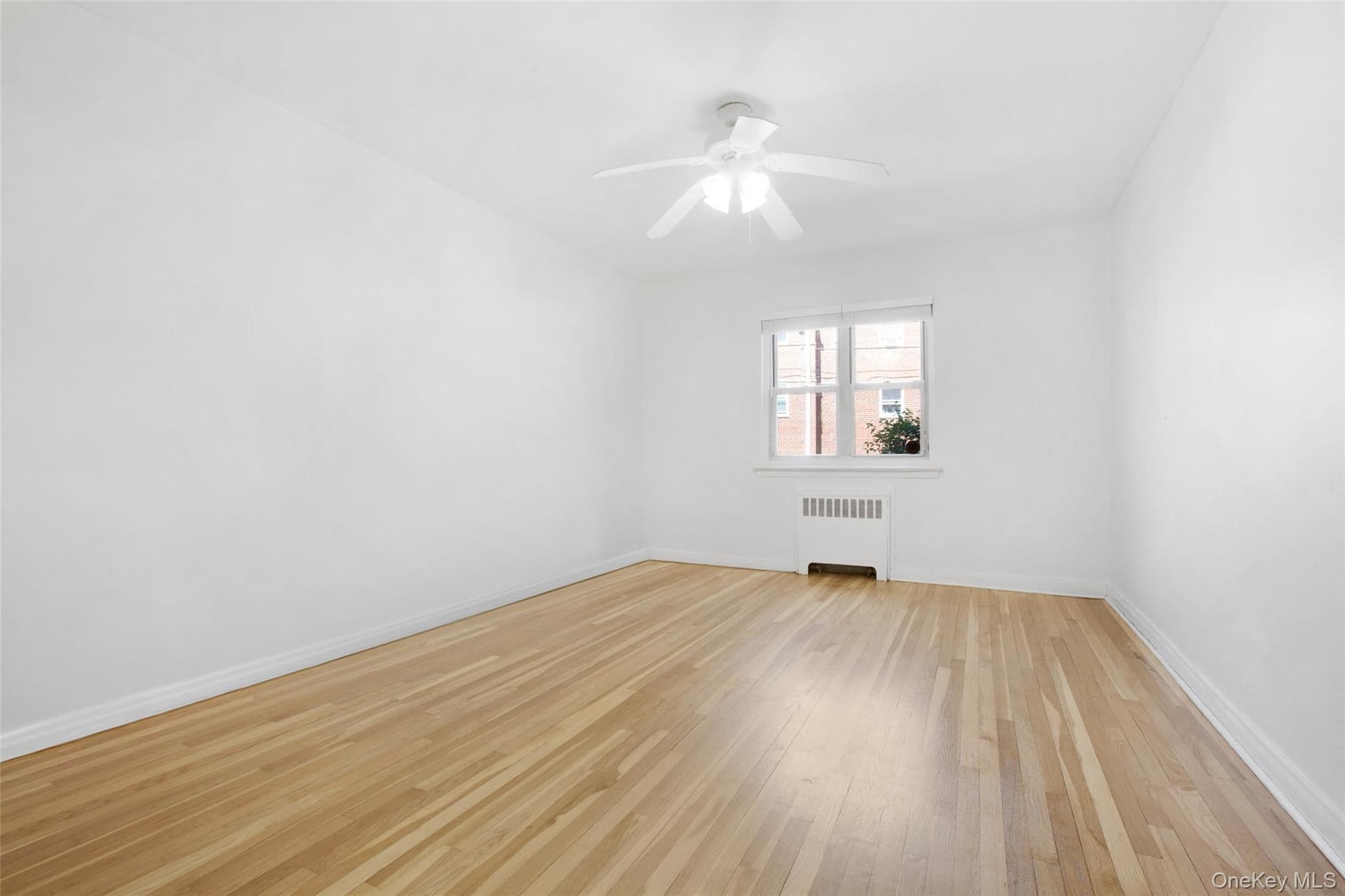 196-35 Dunton Ave Hollis Ave Unit: 1 thumbnail 3