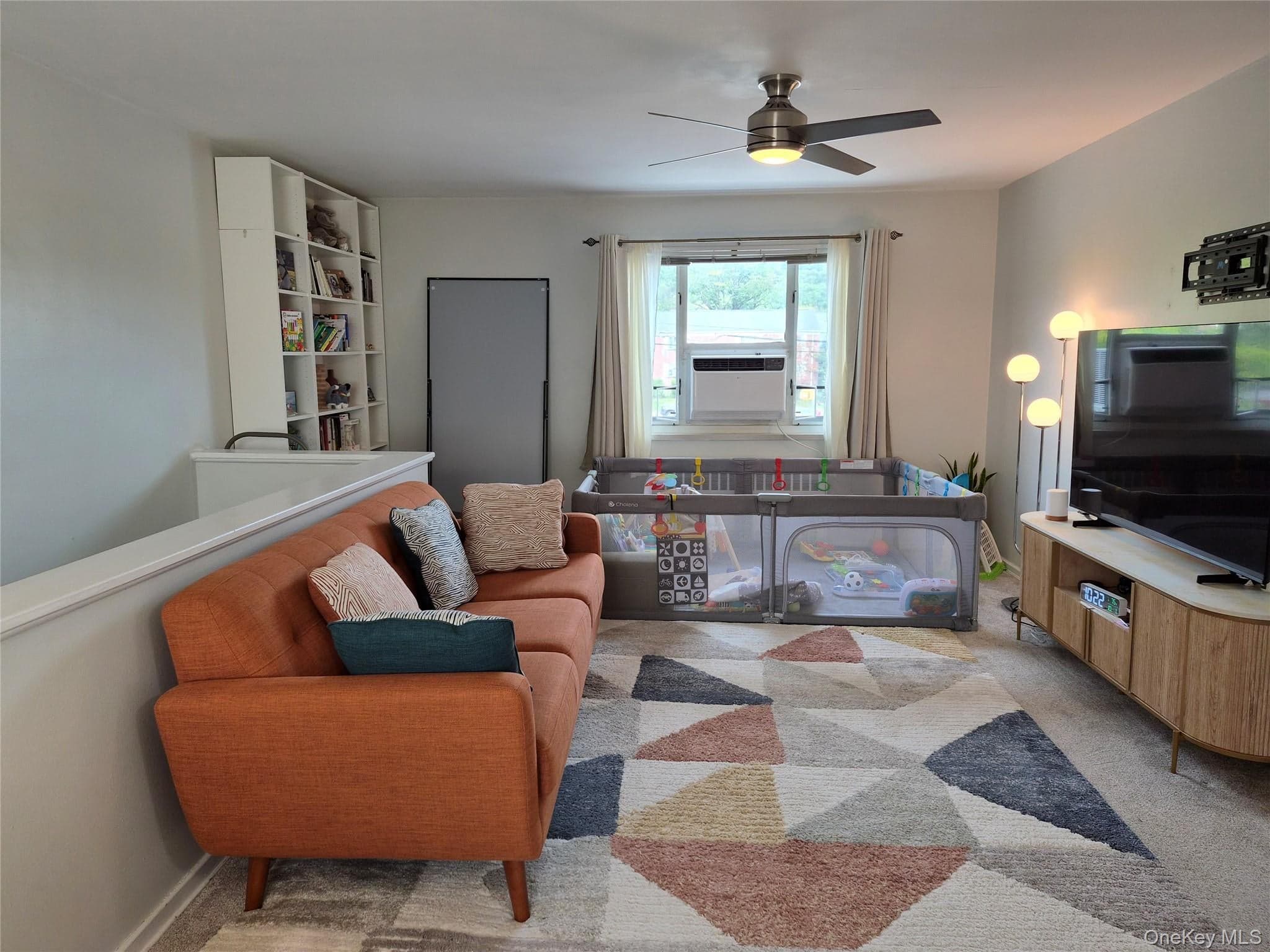 227-08 Hillside Avenue Unit: Upper thumbnail 14