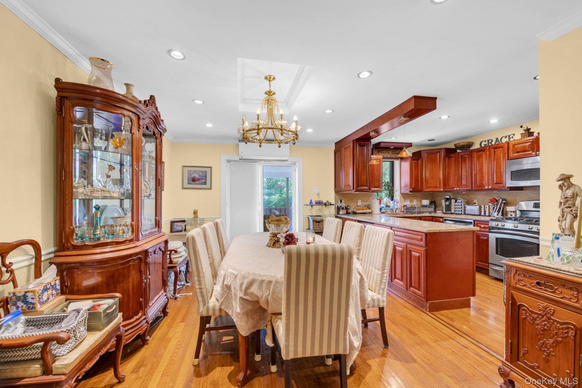 1830 Narragansett Avenue thumbnail 4