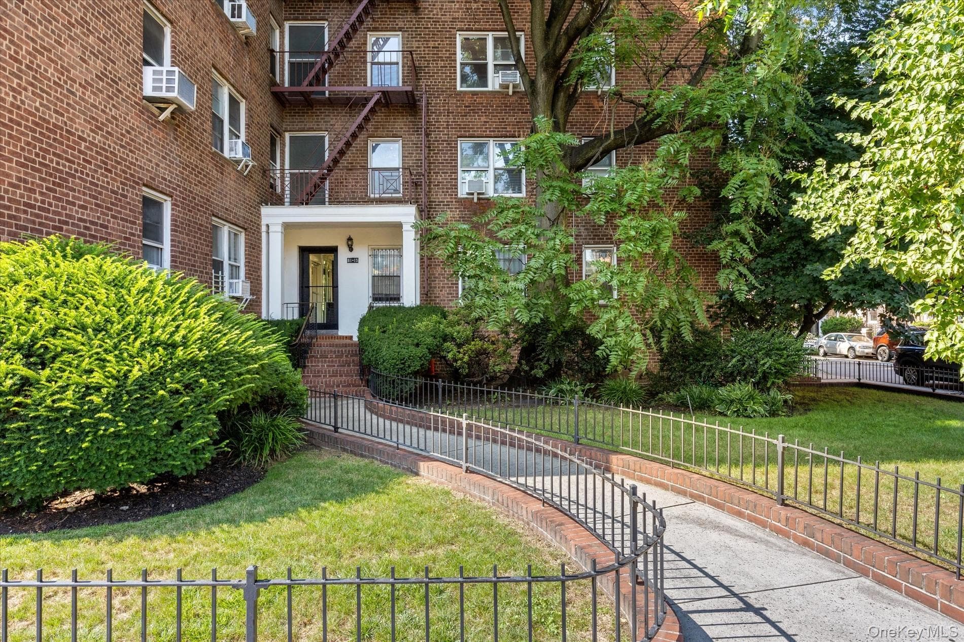 81-15 35th Avenue Unit: 6B thumbnail 15