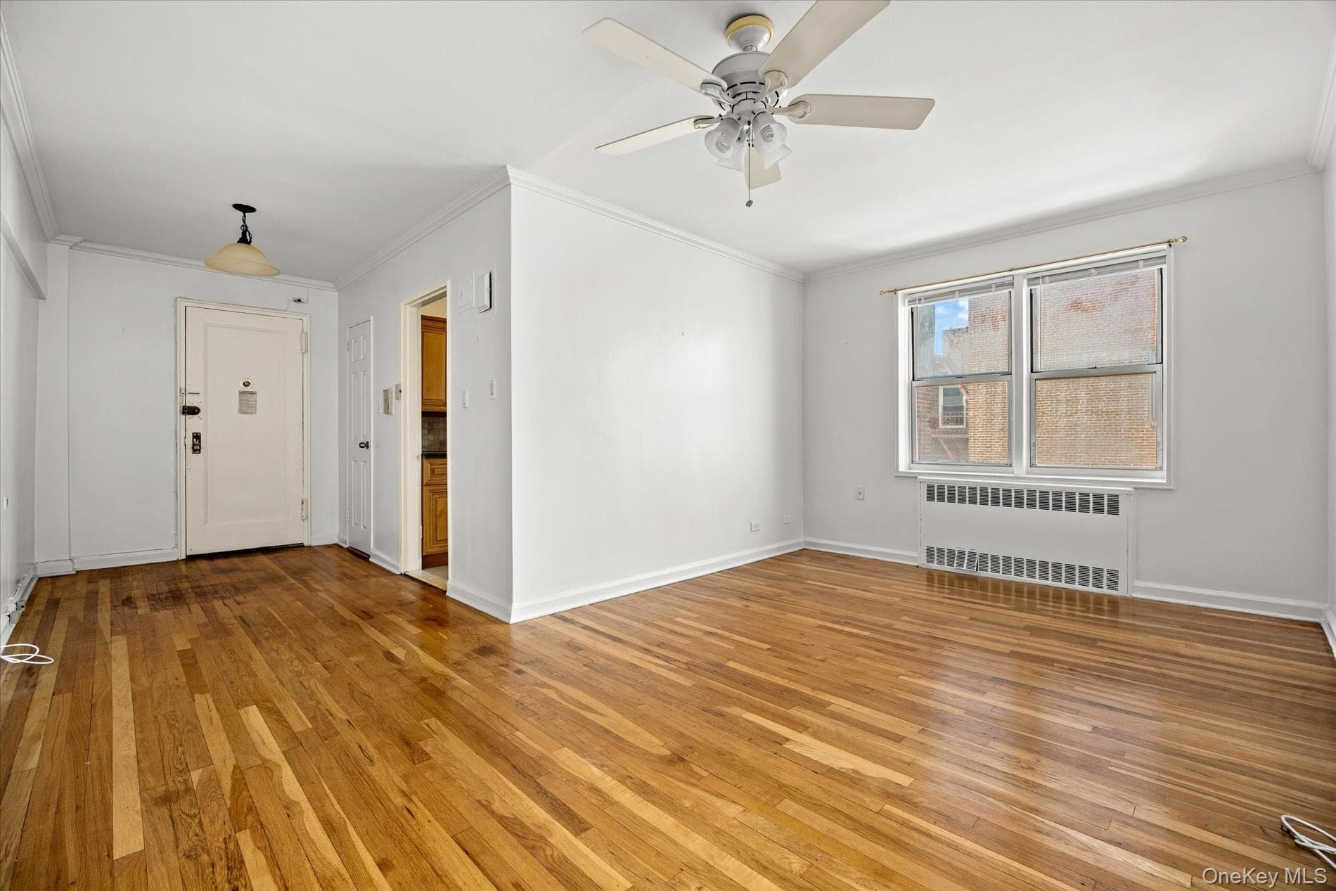 81-15 35th Avenue Unit: 6B thumbnail 4