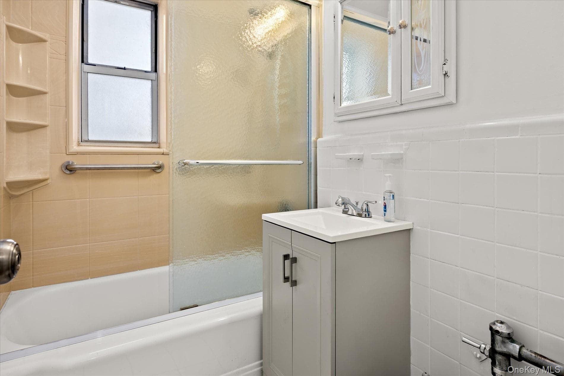 81-15 35th Avenue Unit: 6B thumbnail 13