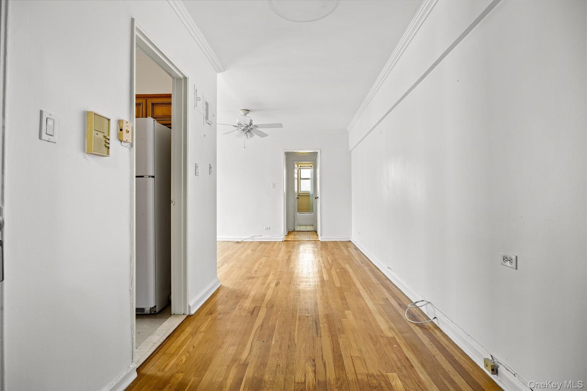 81-15 35th Avenue Unit: 6B thumbnail 3